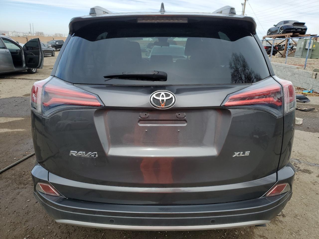 2016 TOYOTA RAV4 XLE - Image 6