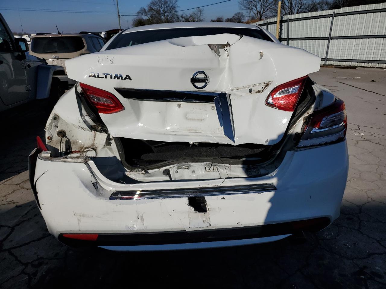 2017 NISSAN ALTIMA 2.5 - Фото 6