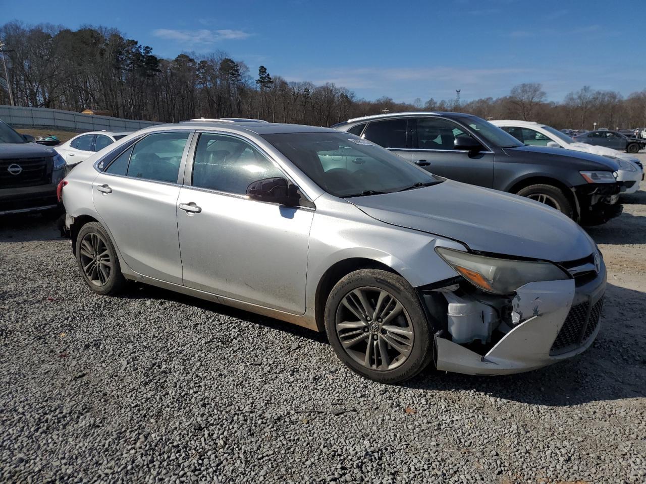 2016 TOYOTA CAMRY LE - Фото 4