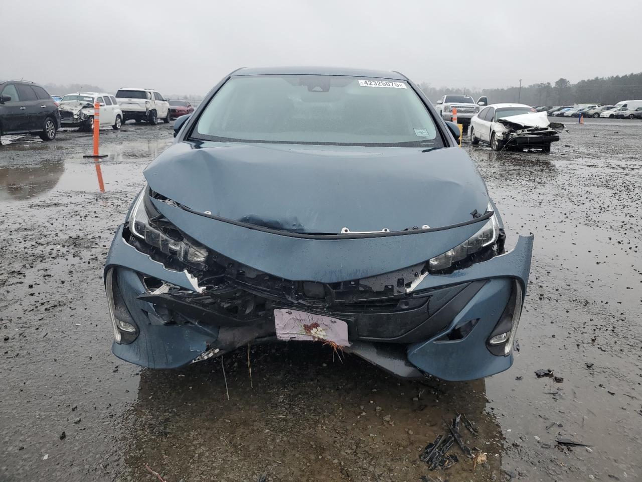 2022 TOYOTA PRIUS PRIM - Фото 5