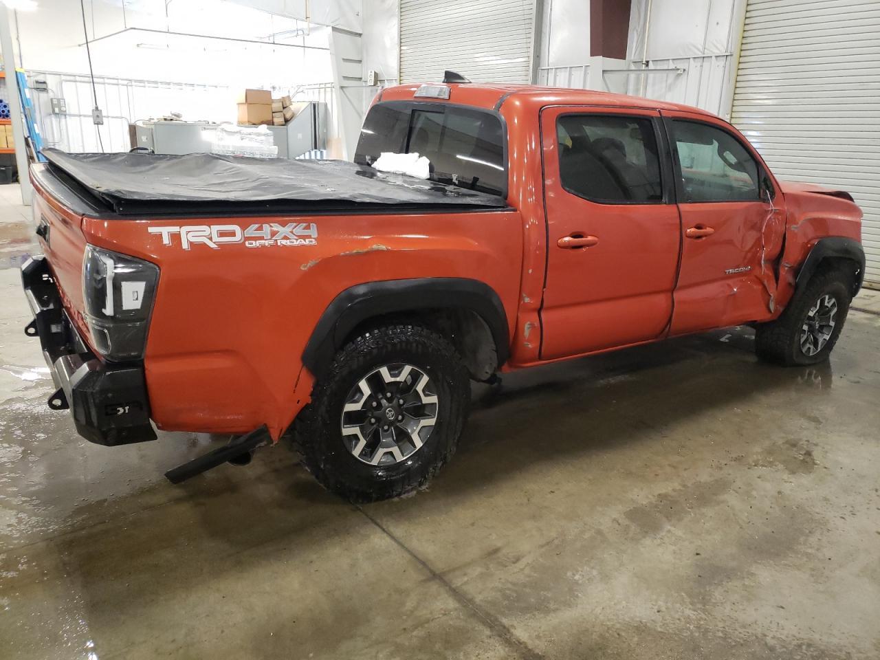 2017 TOYOTA TACOMA DOU - Image 3