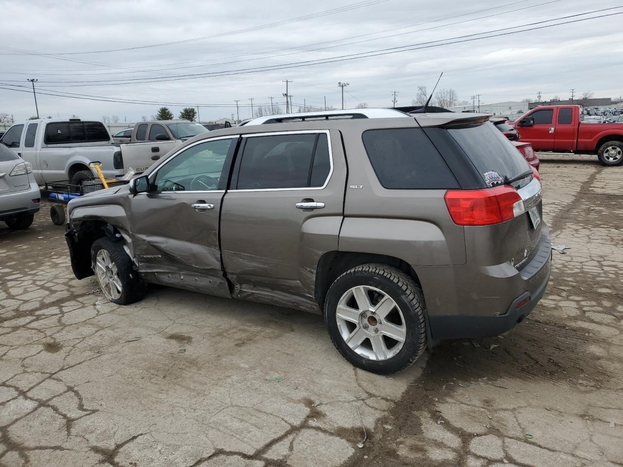 2012 GMC TERRAIN SL - Image 2