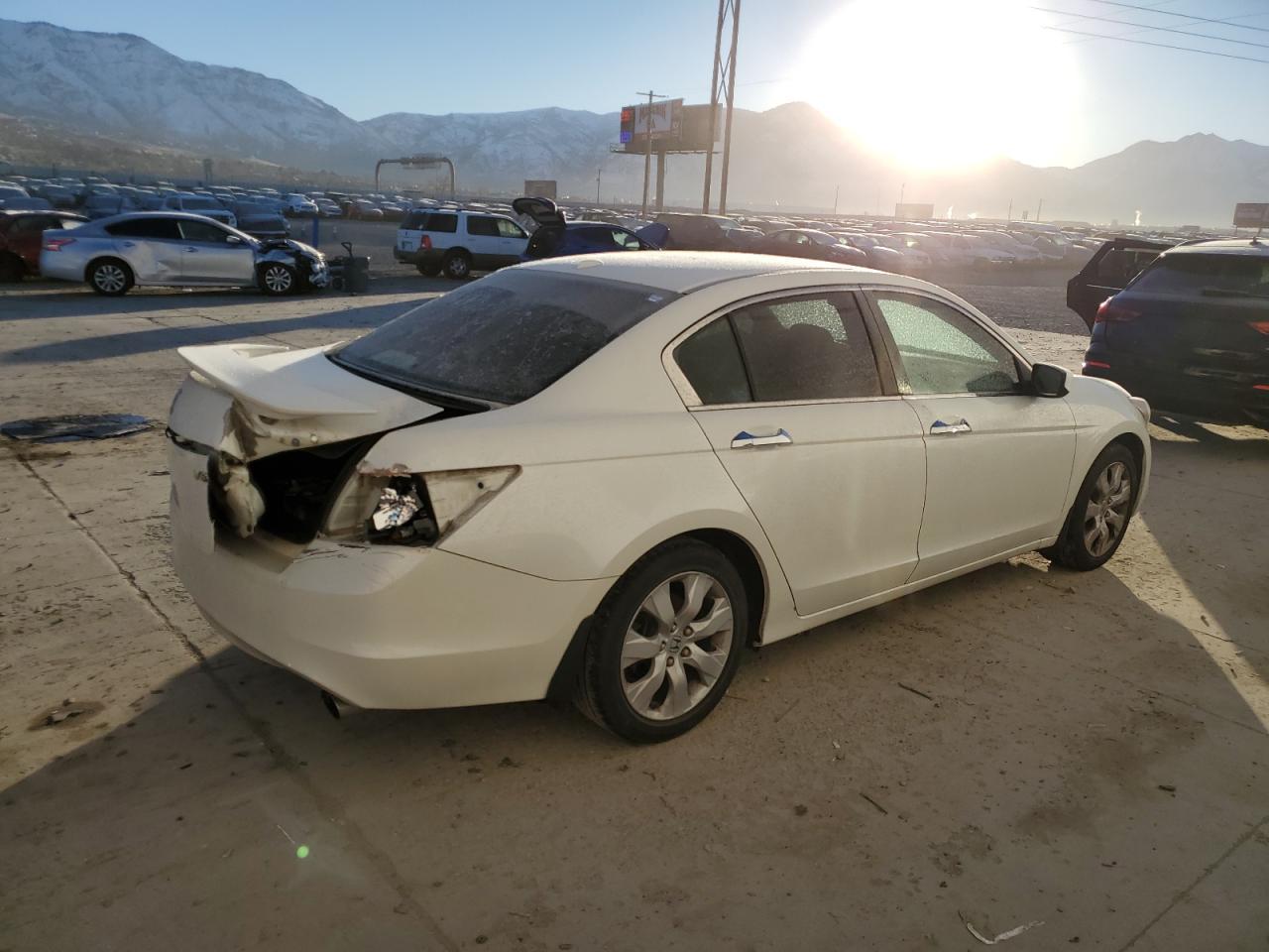 2010 HONDA ACCORD EXL - Фото 3