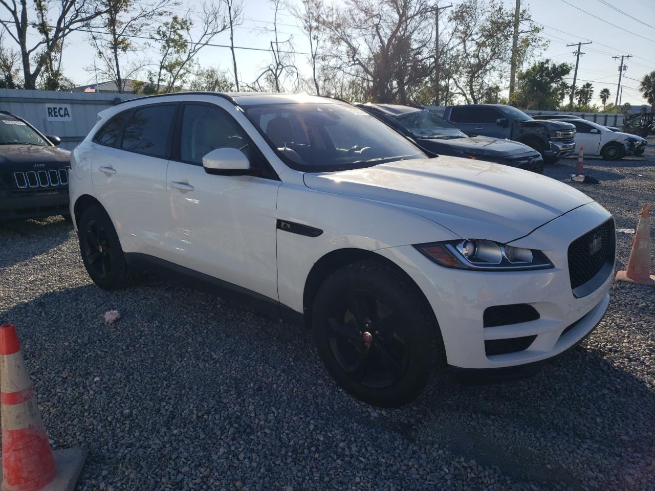 2019 JAGUAR F-PACE PRE - Image 4