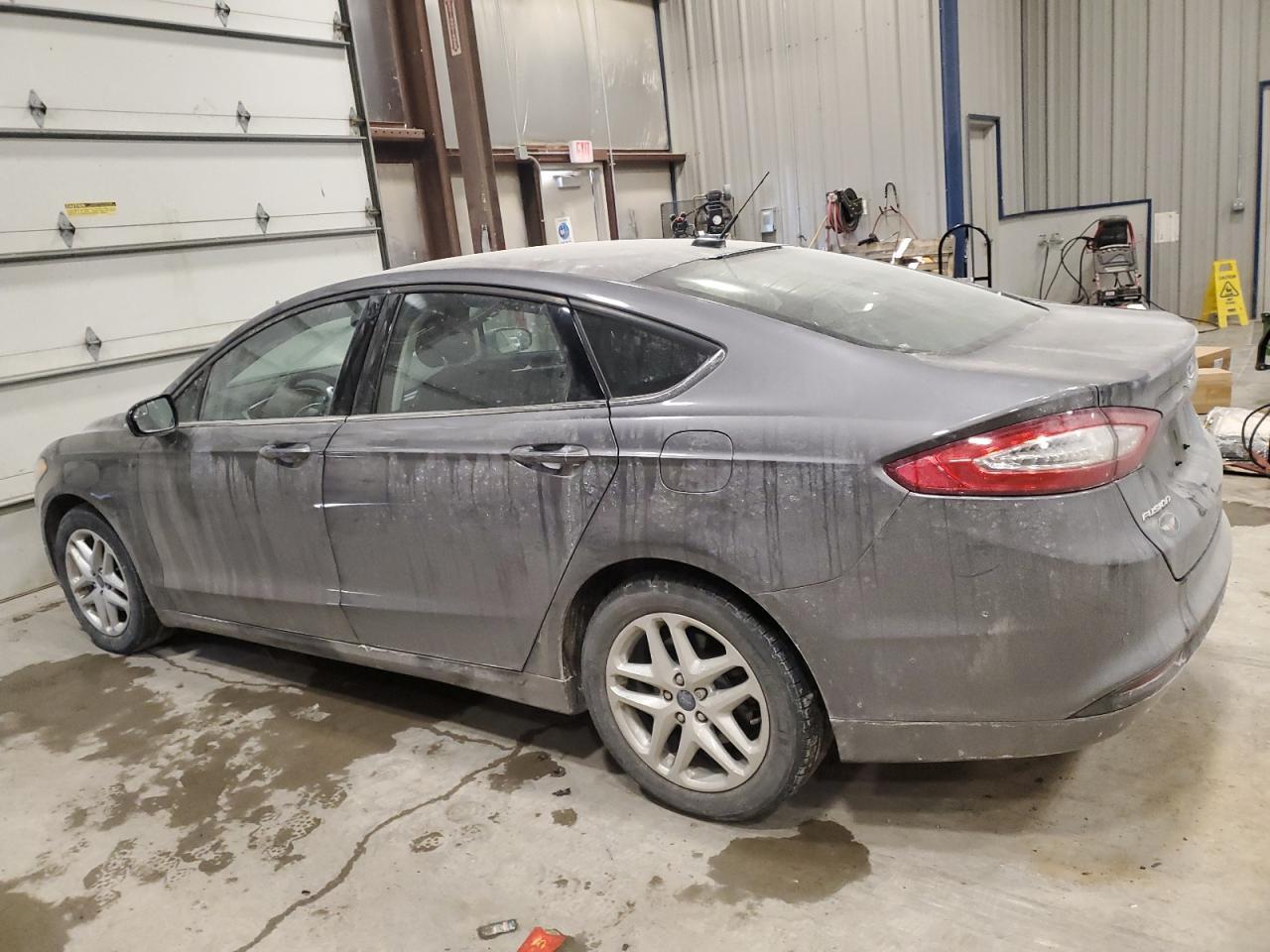 2014 FORD FUSION SE - Image 2