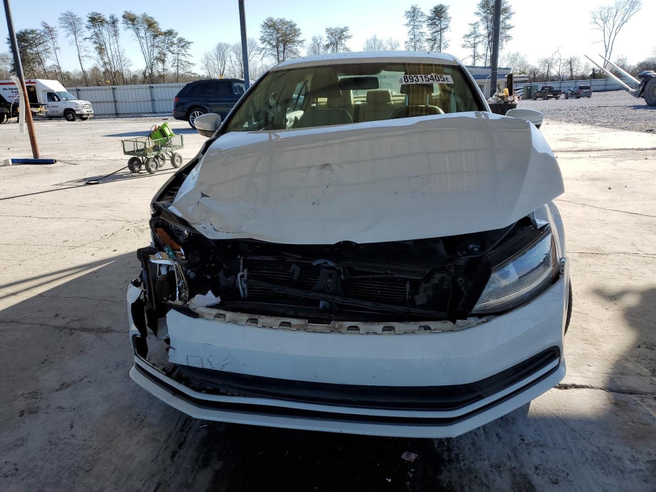2017 VOLKSWAGEN JETTA SE - Фото 5