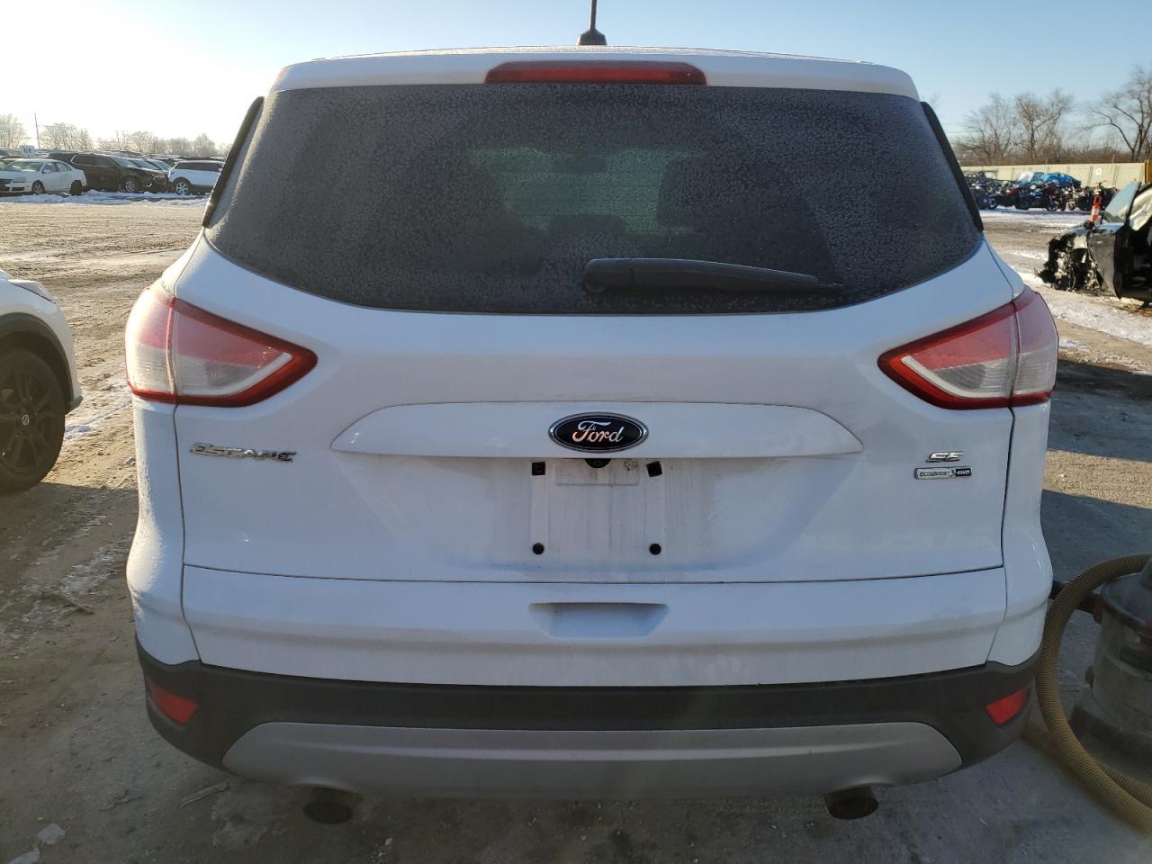 2015 FORD ESCAPE SE - Image 6