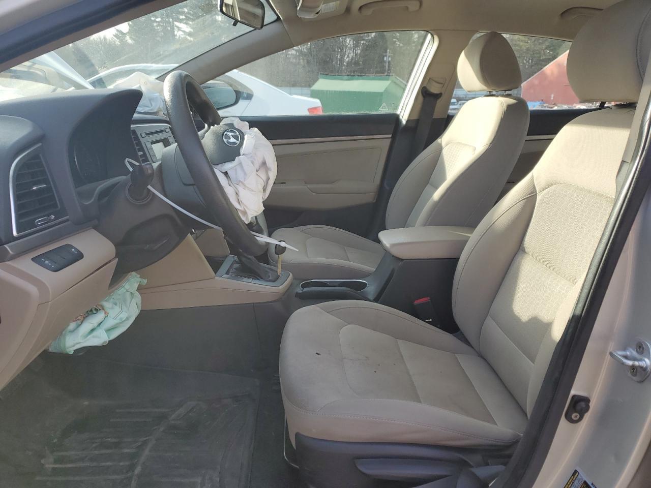 2017 HYUNDAI ELANTRA SE - Фото 7