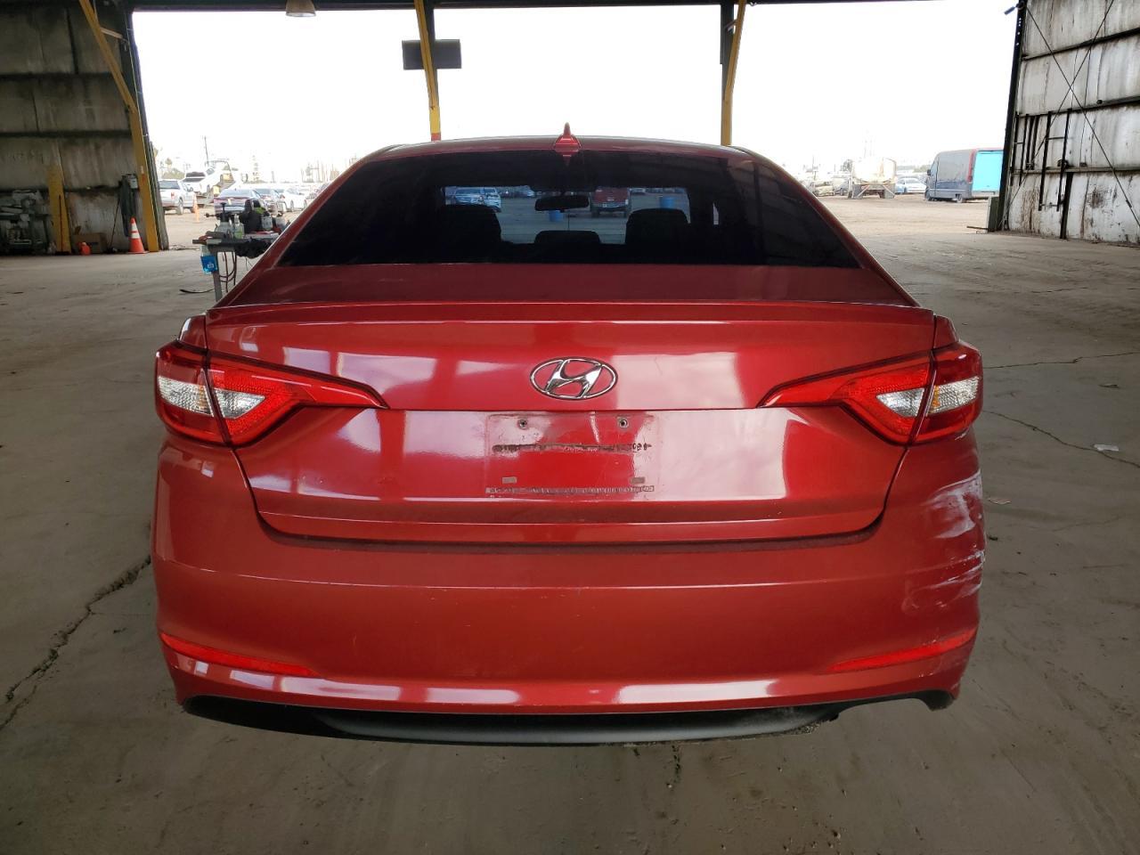 2017 HYUNDAI SONATA SE - Фото 6
