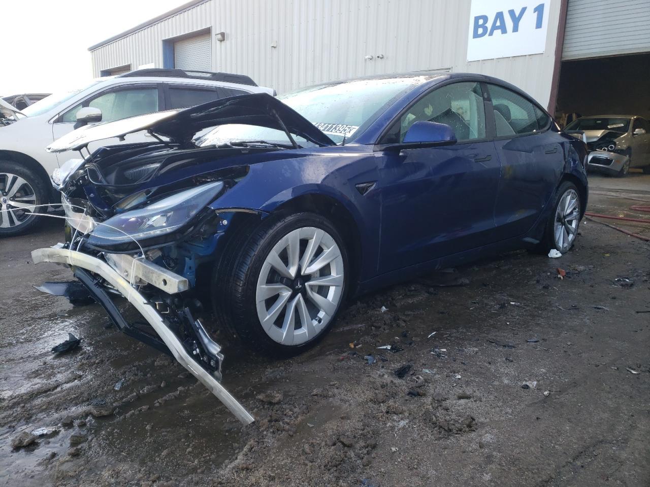 2022 TESLA MODEL 3