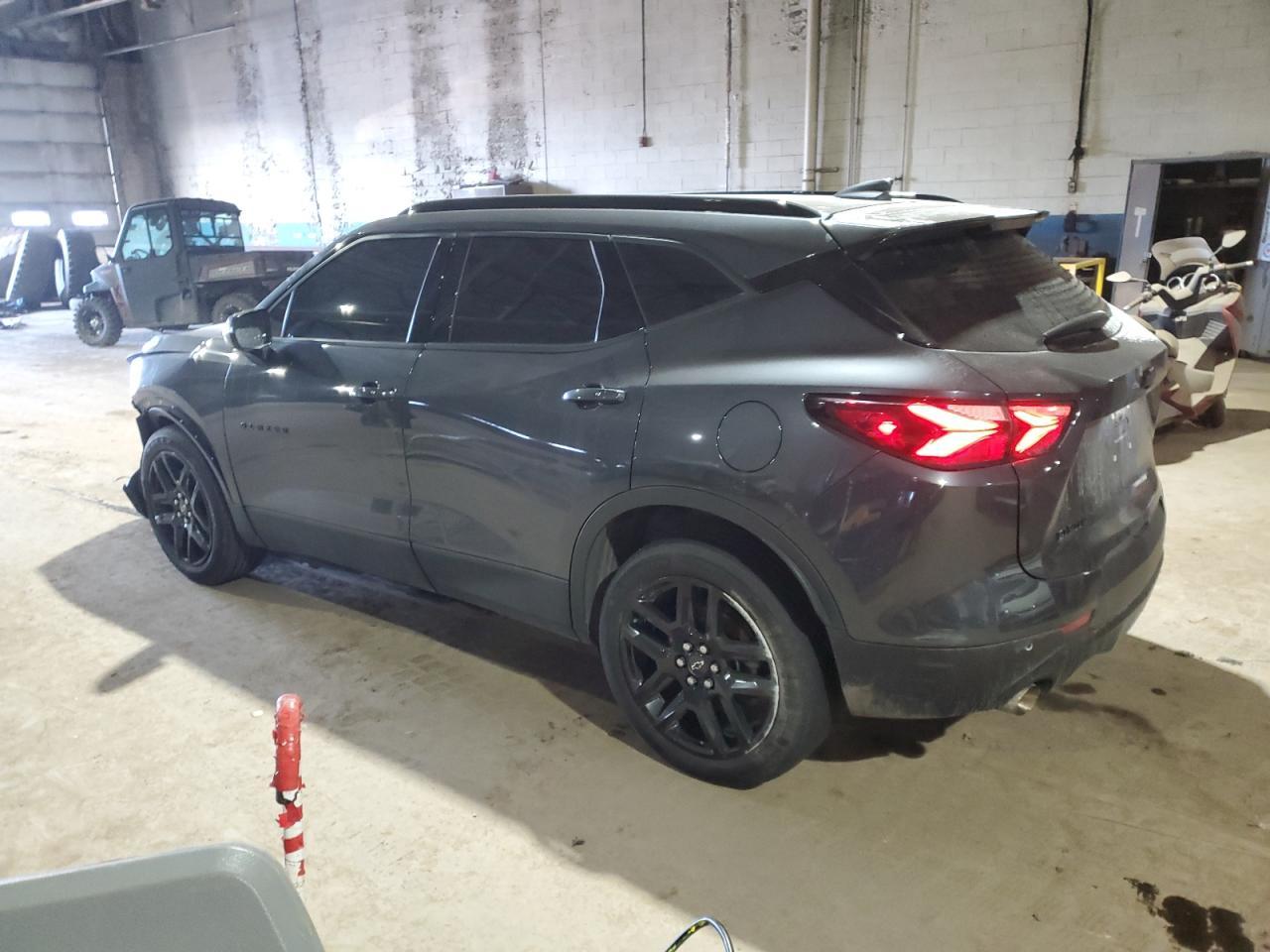 2022 CHEVROLET BLAZER 2LT - Image 2
