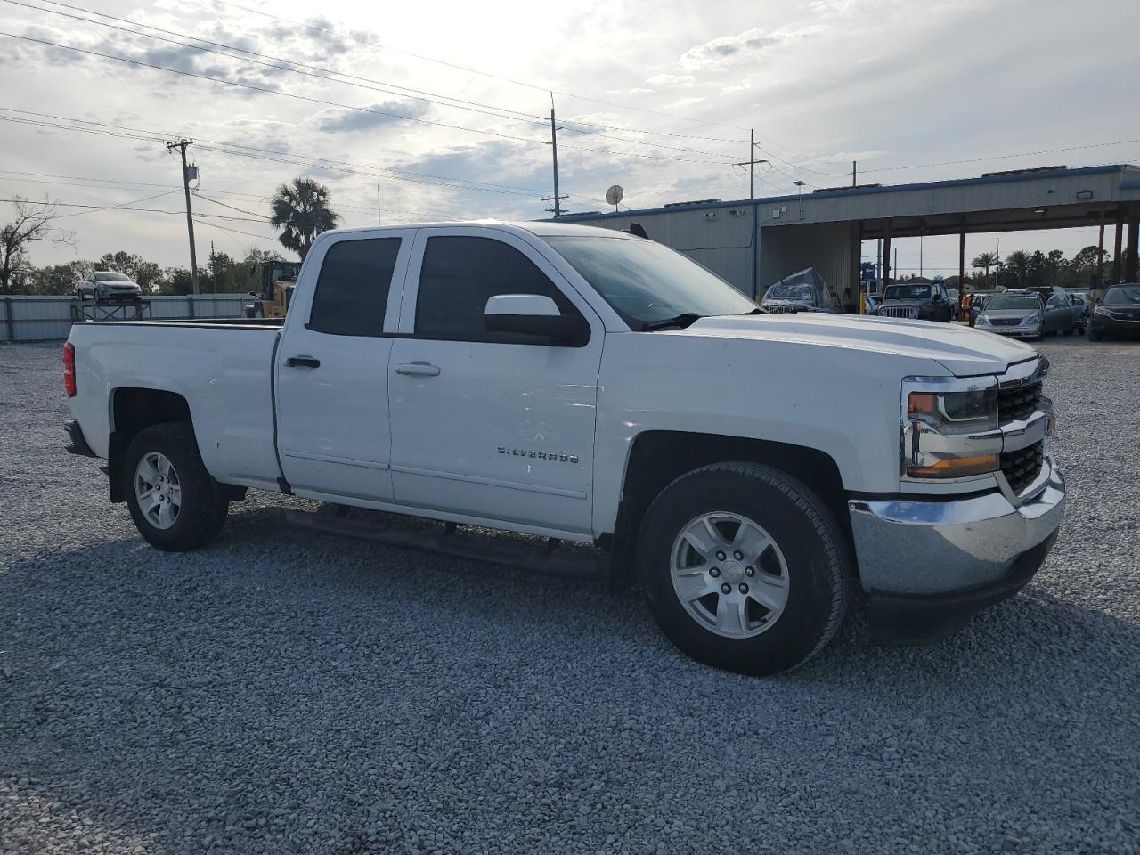 2018 CHEVROLET SILVERADO - Фото 4