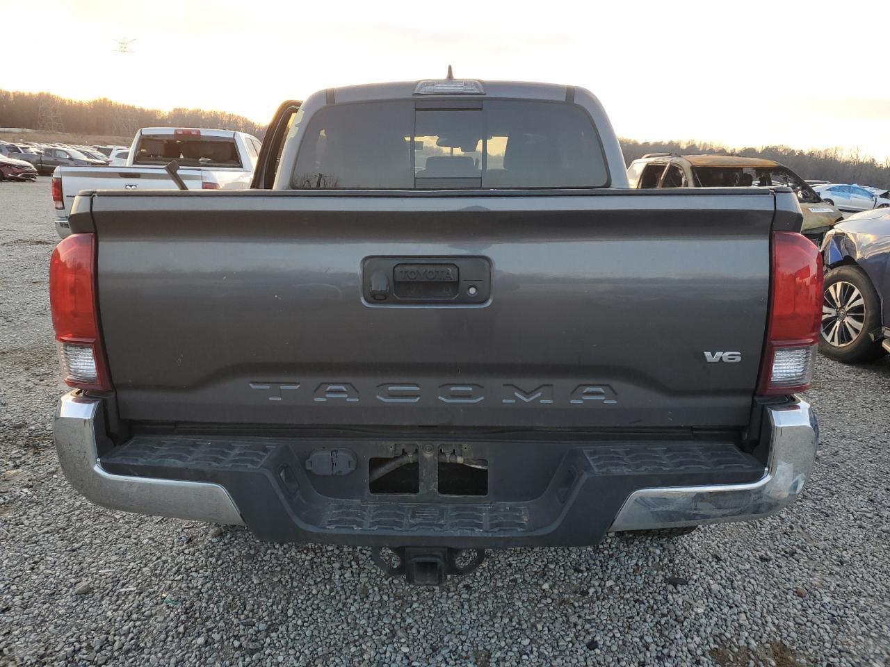2018 TOYOTA TACOMA DOU - Фото 6