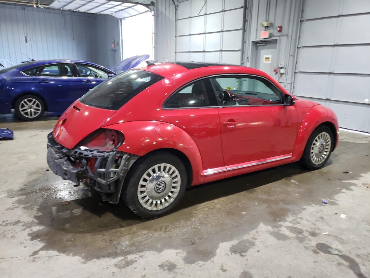 2015 VOLKSWAGEN BEETLE 1.8 - Фото 3