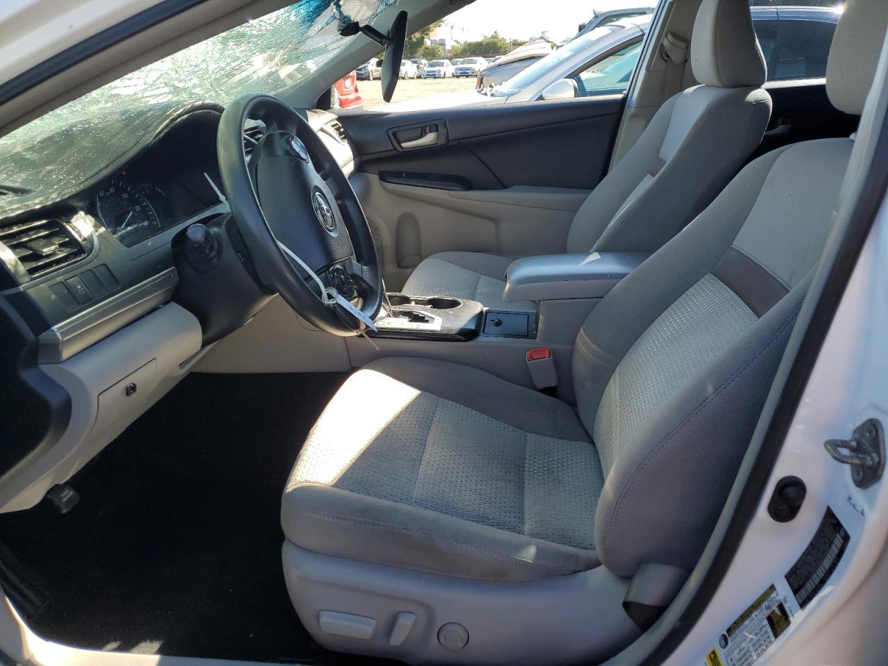 2014 TOYOTA CAMRY L - Фото 7
