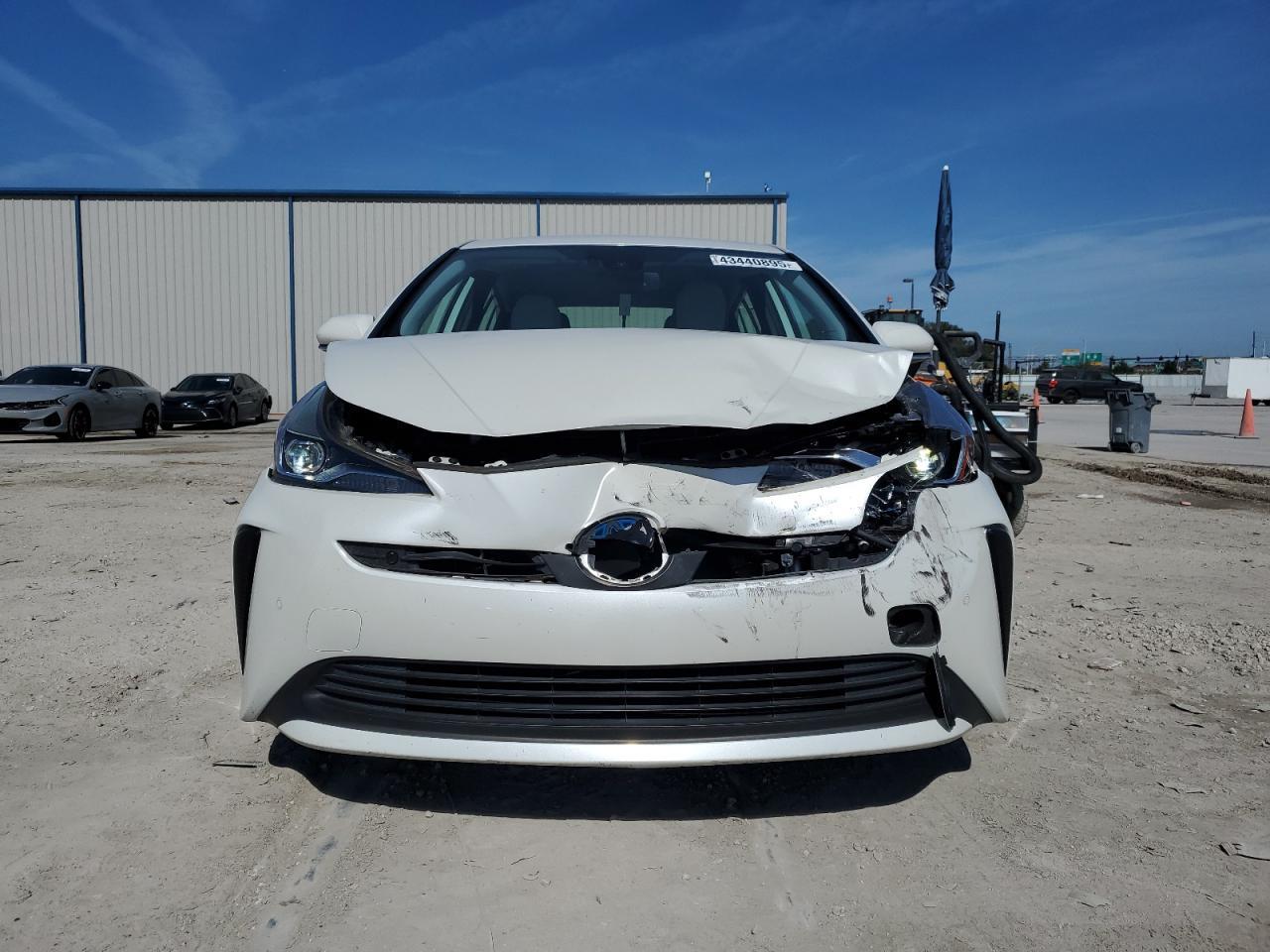2019 TOYOTA PRIUS - Фото 5
