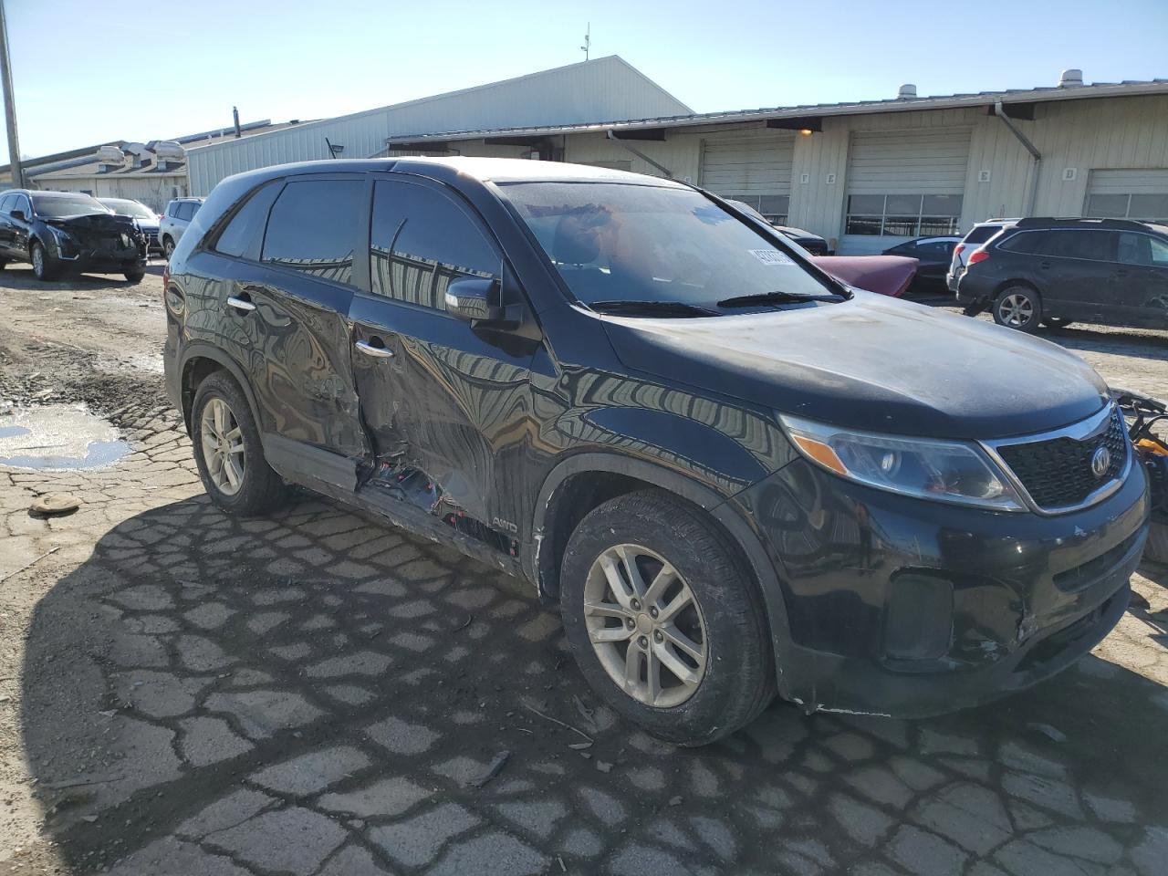 2014 KIA SORENTO LX - Image 4