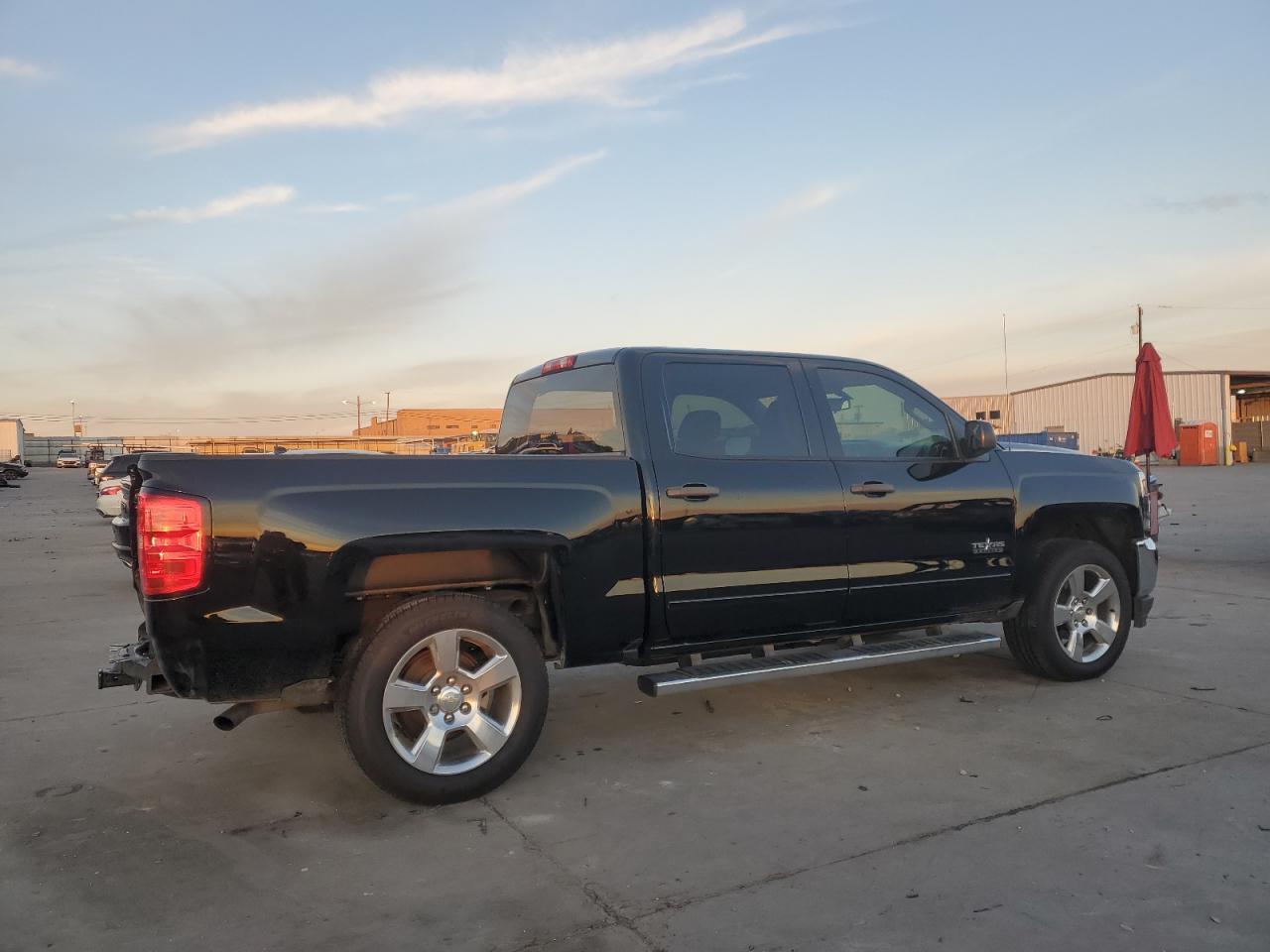 2018 CHEVROLET SILVERADO - Фото 3