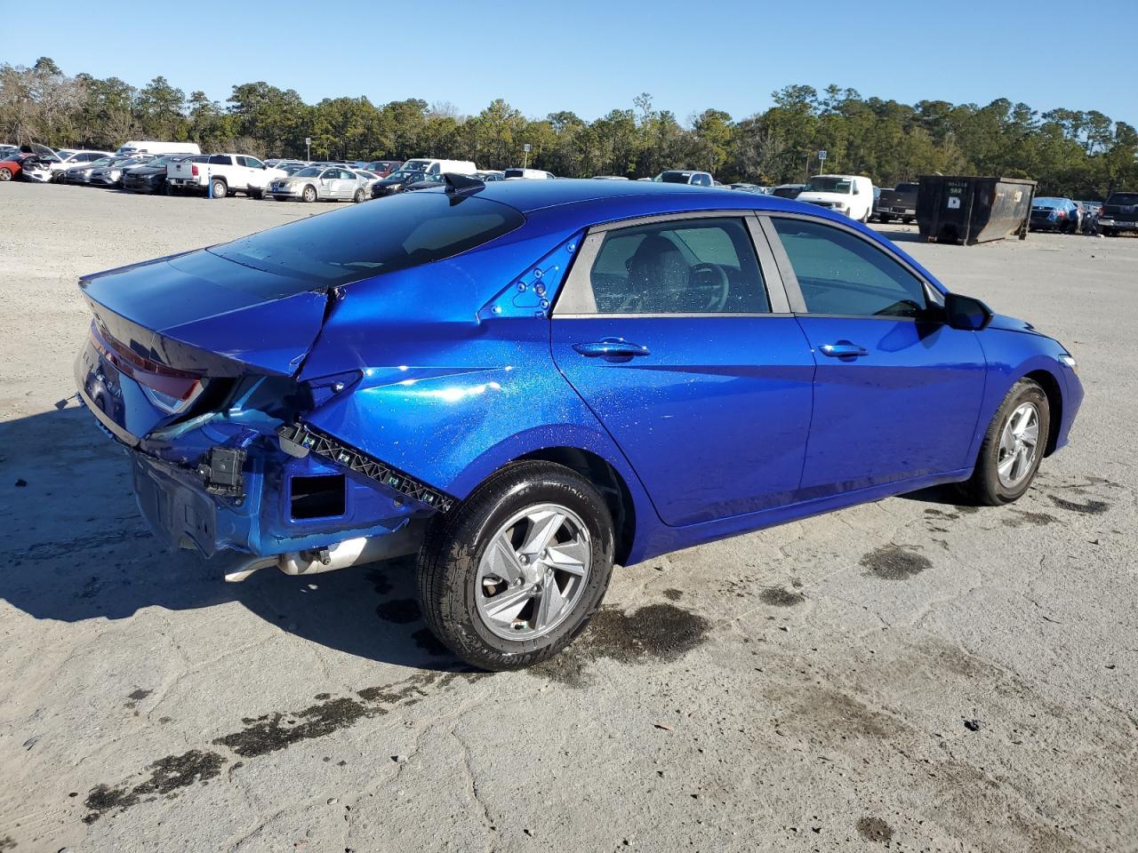 2024 HYUNDAI ELANTRA SE - Фото 3