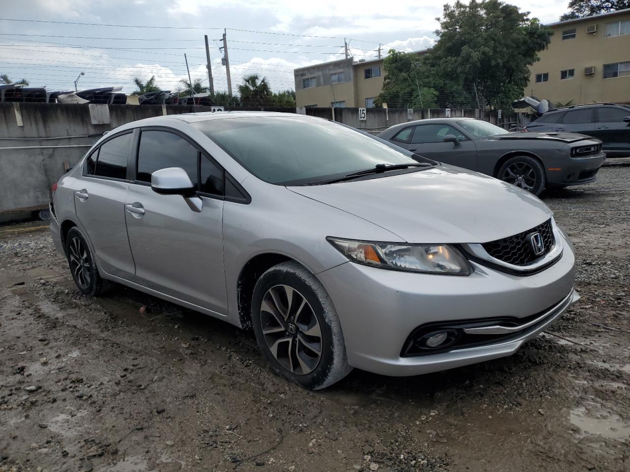 2015 HONDA CIVIC LX - Фото 4