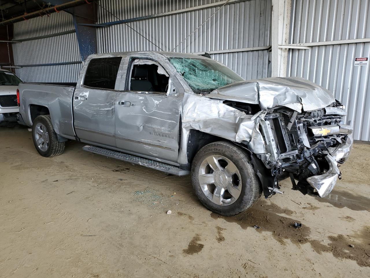2016 CHEVROLET SILVERADO - Фото 4
