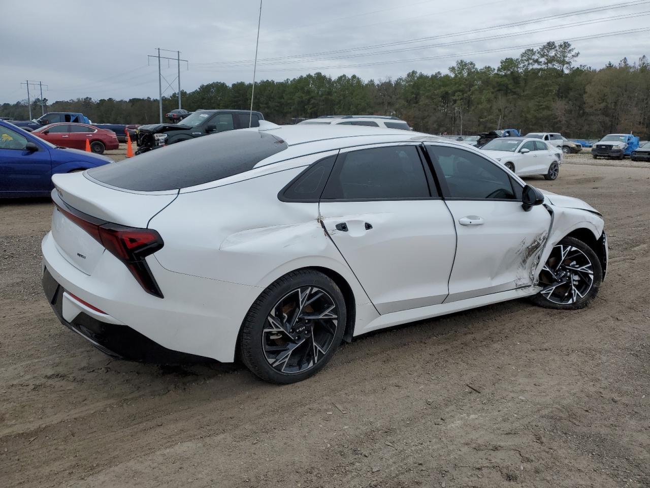 2025 KIA K5 GT LINE - Image 3