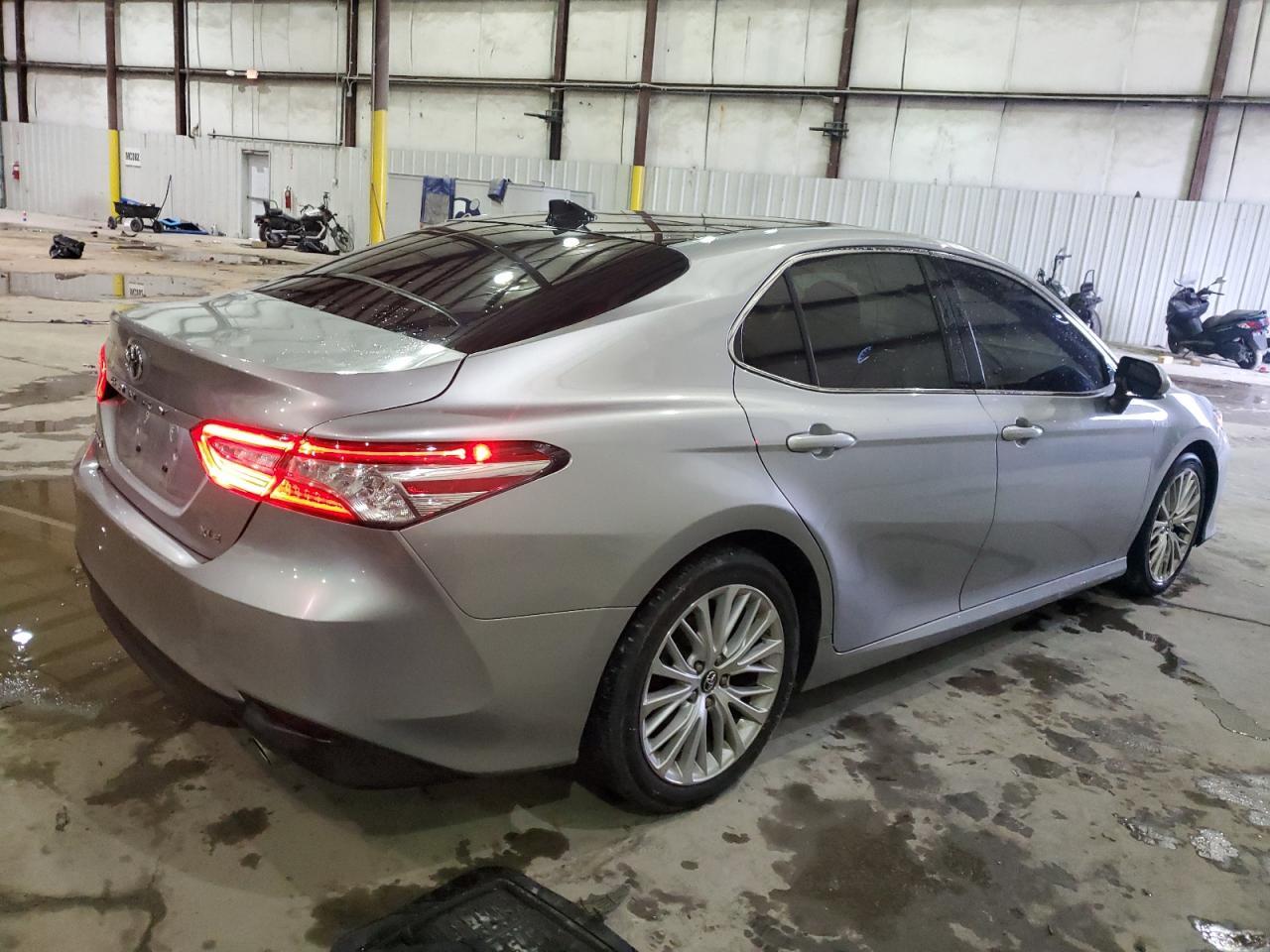 2019 TOYOTA CAMRY LE A - Image 3