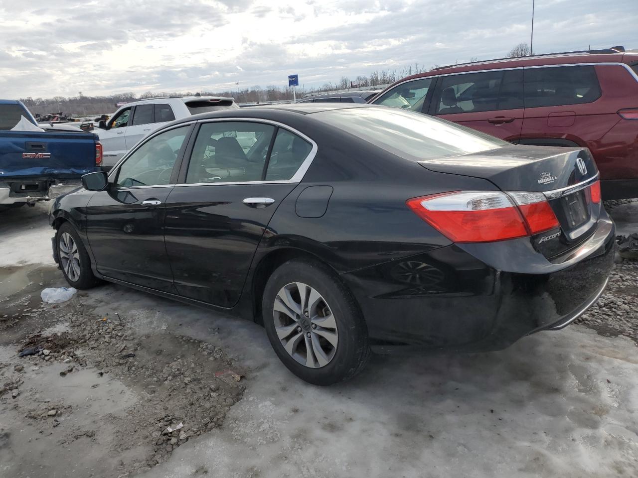 2014 HONDA ACCORD LX - Фото 2