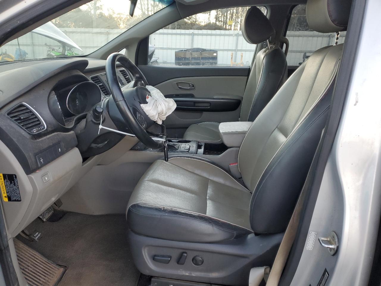 2017 KIA SEDONA LX - Фото 7