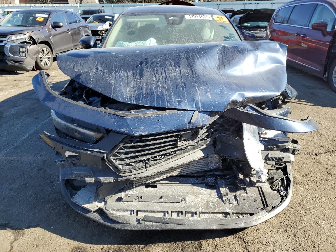 2024 HONDA ACCORD EX - Фото 5