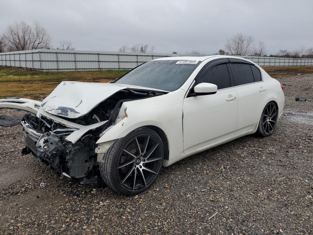 2011 INFINITI G37 BASE
