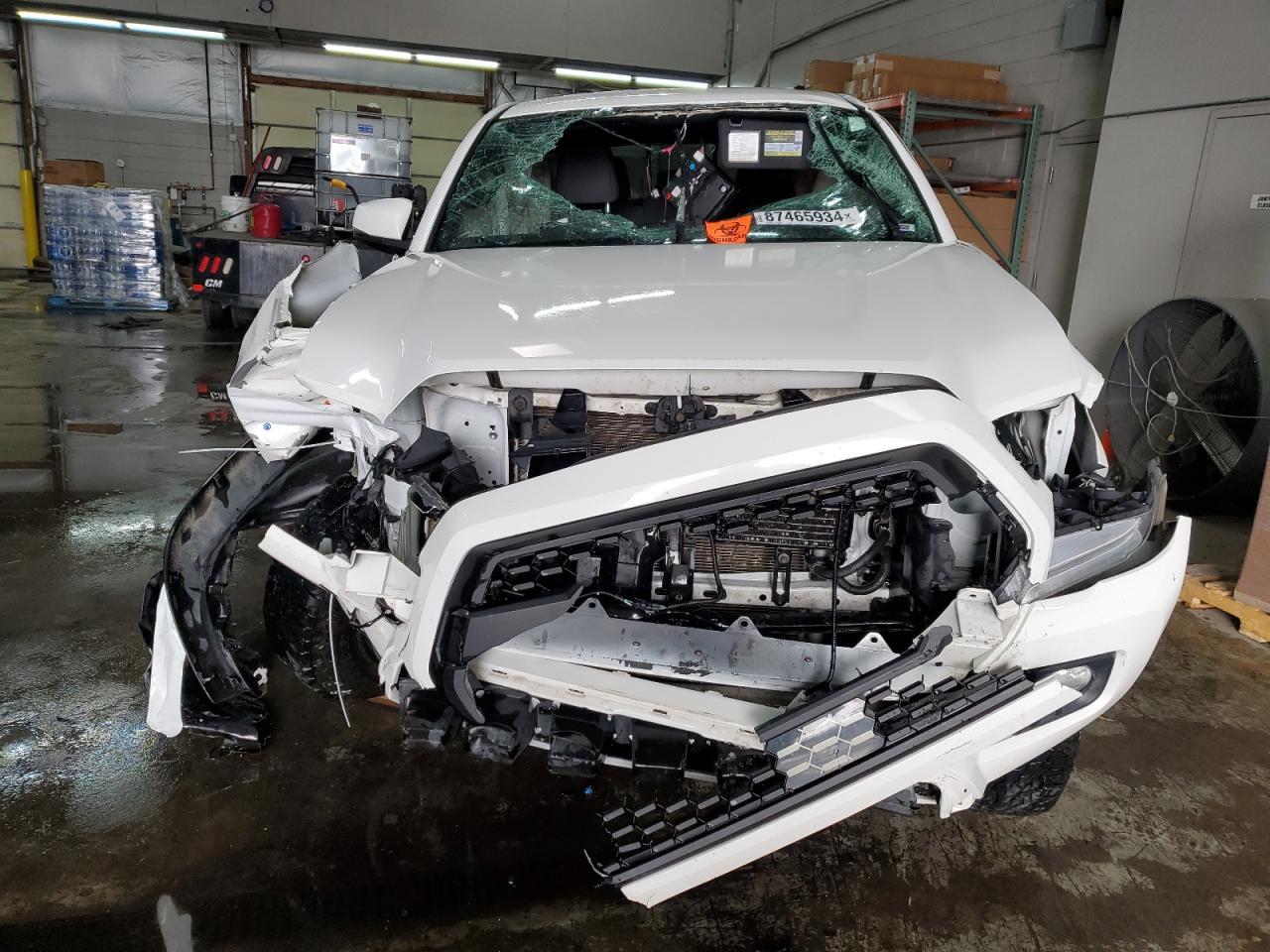 2018 TOYOTA TACOMA DOU - Фото 5