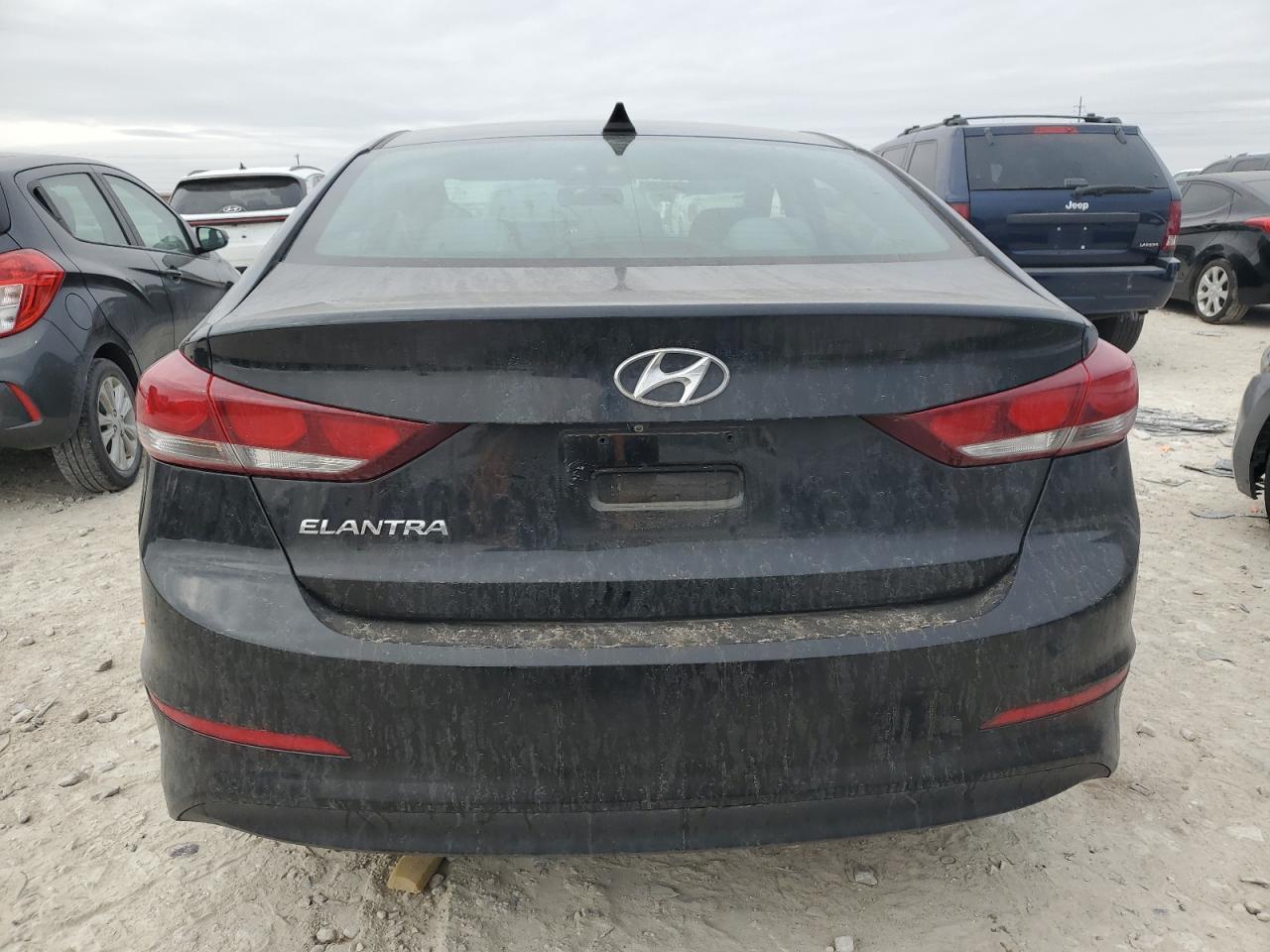 2018 HYUNDAI ELANTRA SE - Фото 6