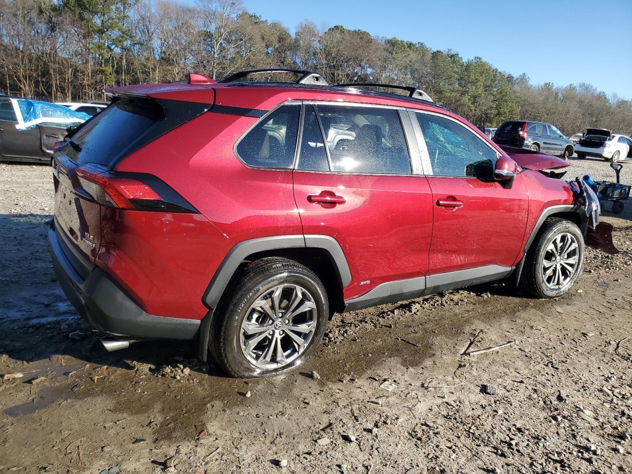 2022 TOYOTA RAV4 XLE P - Фото 3