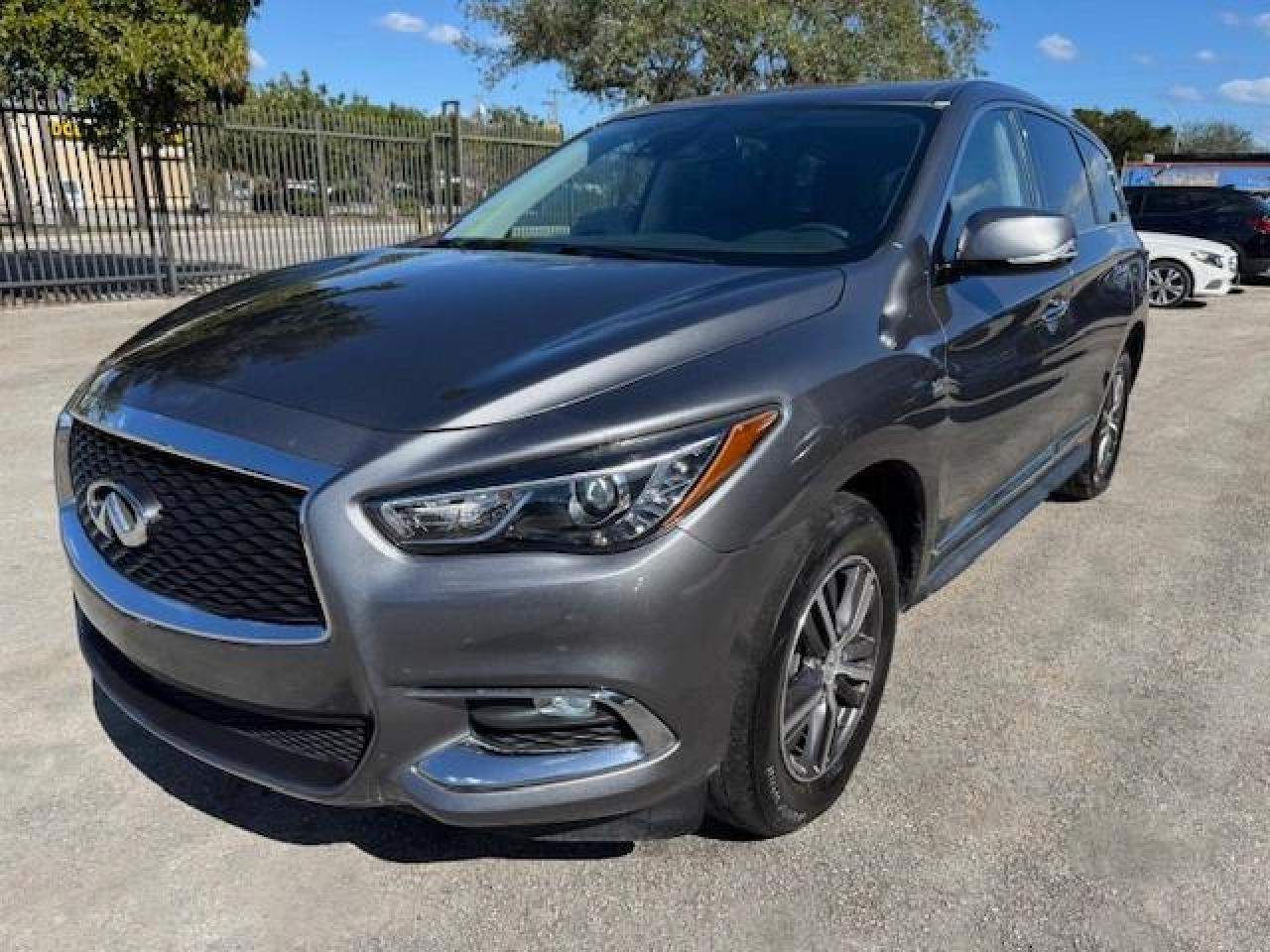 2019 INFINITI QX60 LUXE