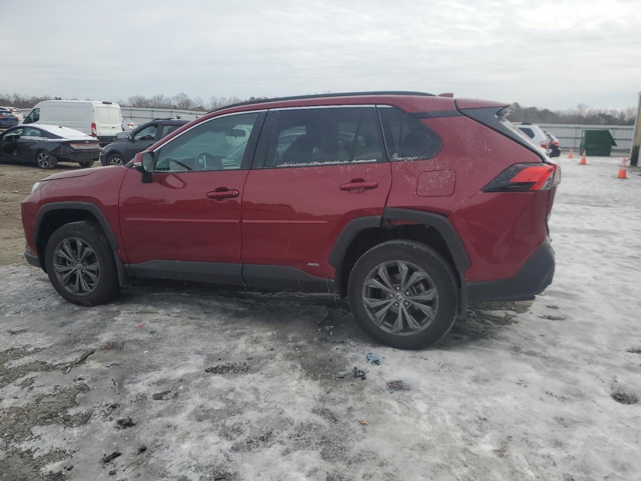 2024 TOYOTA RAV4 XLE P - Image 2