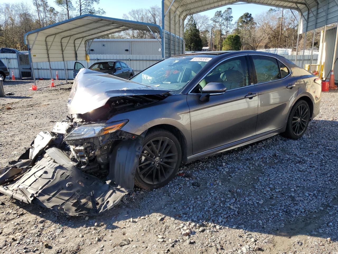 2022 TOYOTA CAMRY XSE