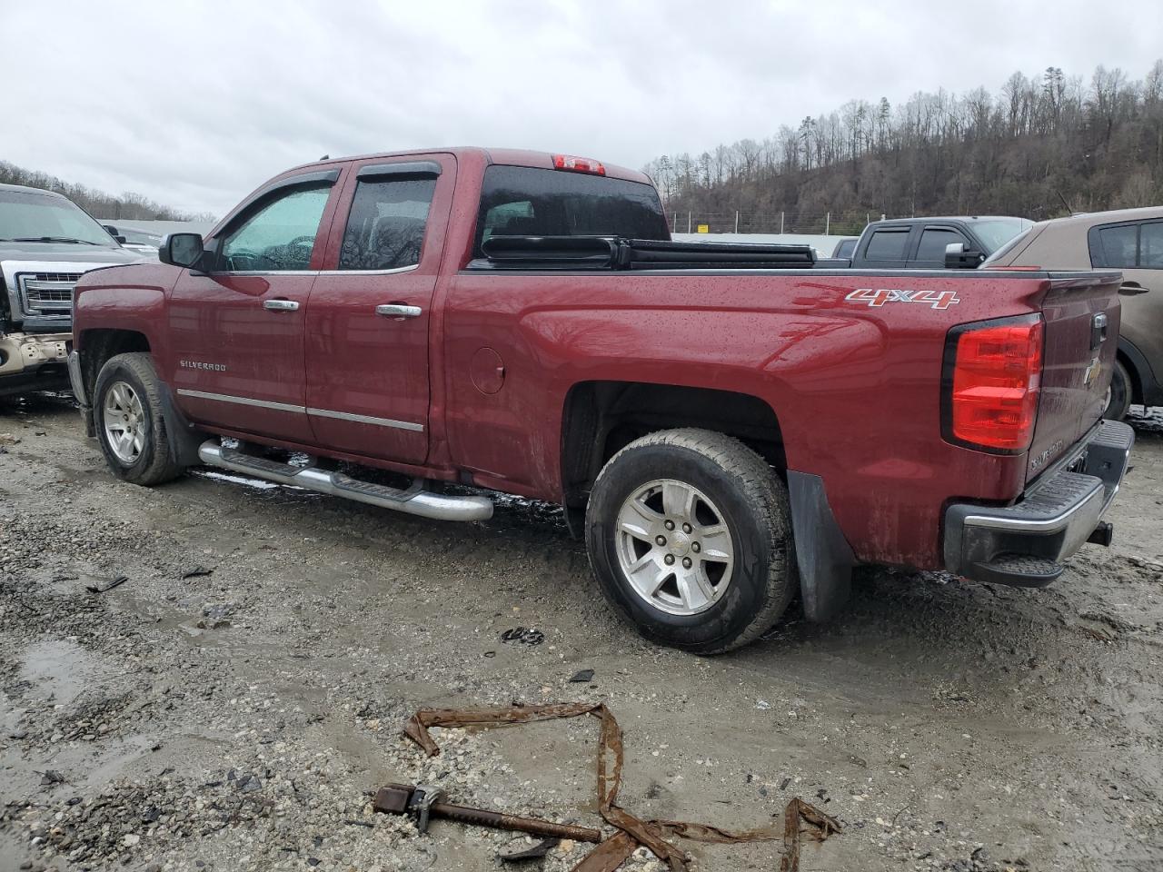 2017 CHEVROLET SILVERADO - Image 2