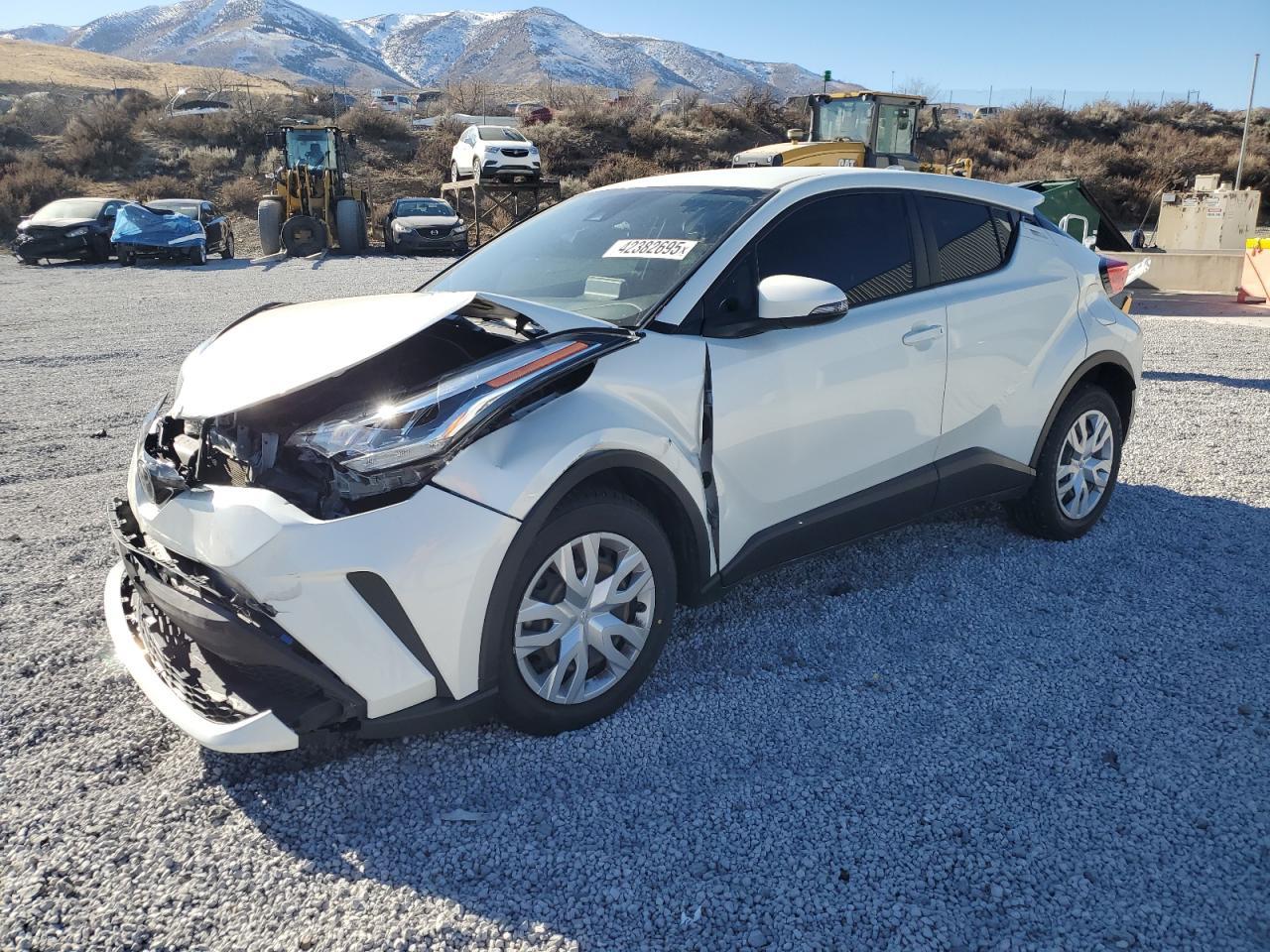 2021 TOYOTA C-HR XLE