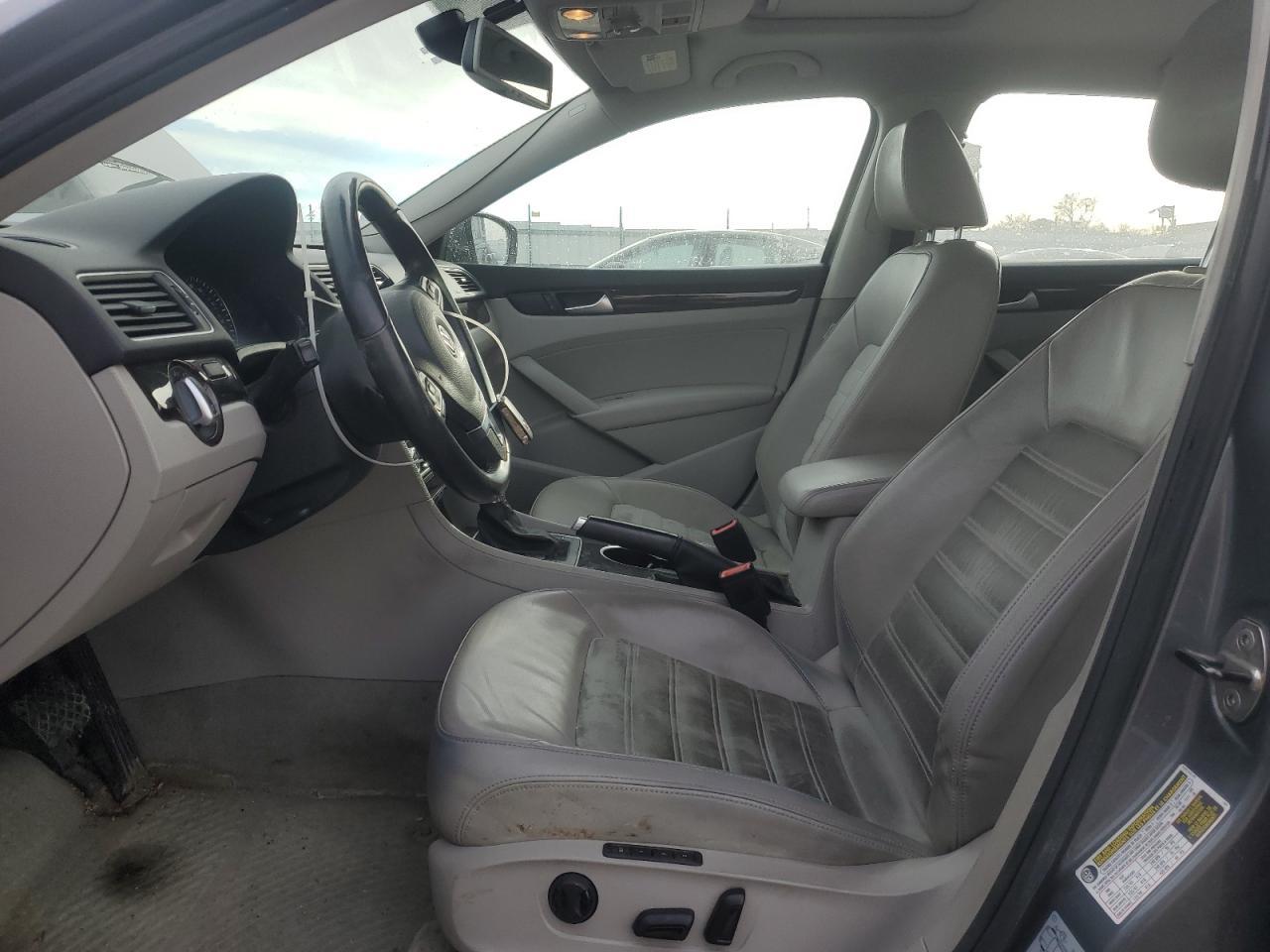 2014 VOLKSWAGEN PASSAT SEL - Фото 7