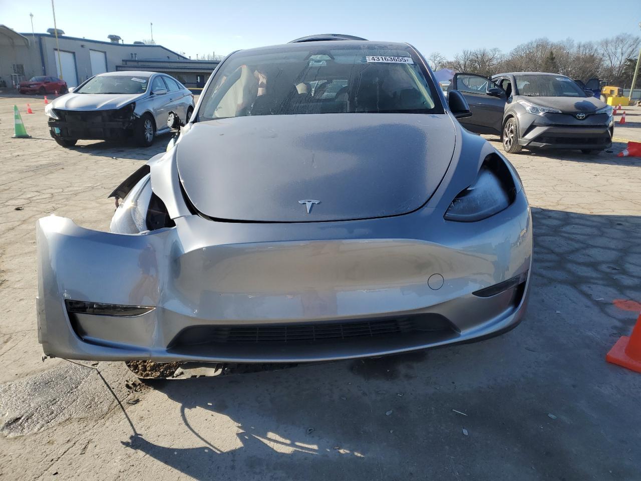 2024 TESLA MODEL Y - Image 5