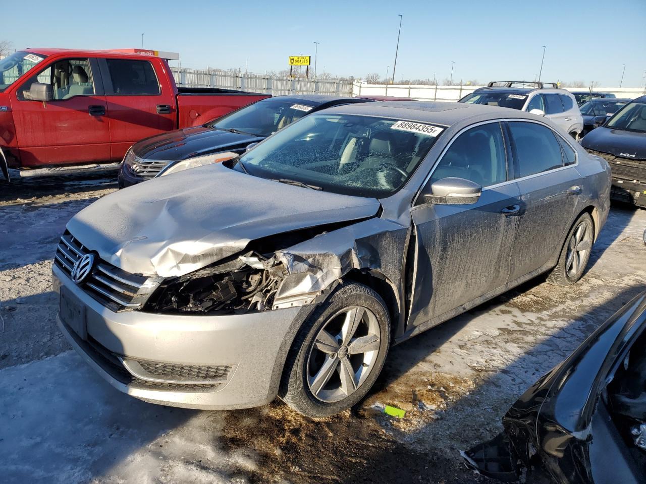 2013 VOLKSWAGEN PASSAT SE