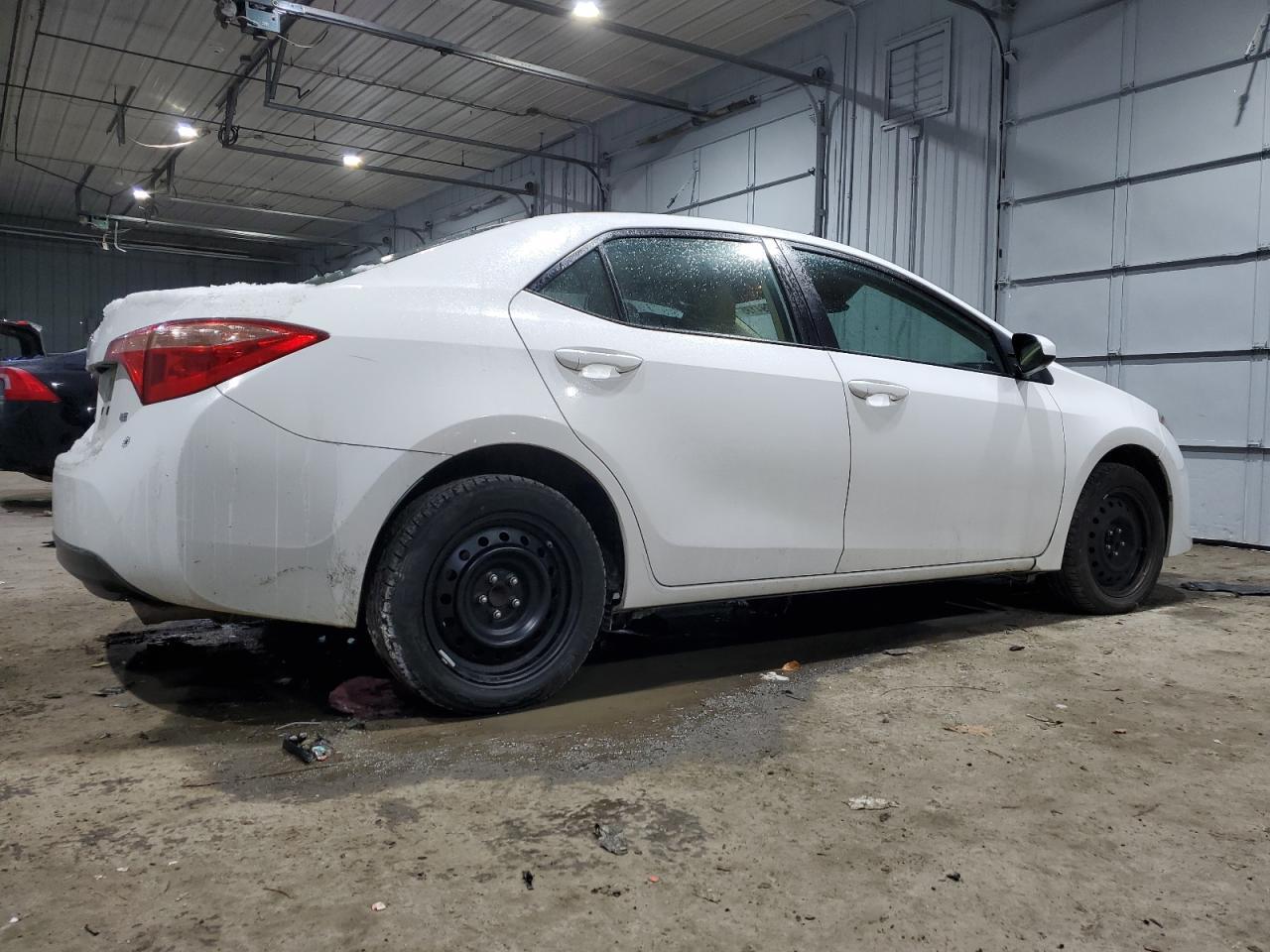 2019 TOYOTA COROLLA L - Image 3