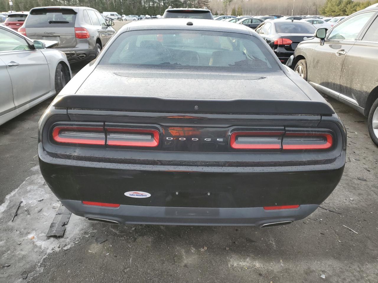 2017 DODGE CHALLENGER - Image 6