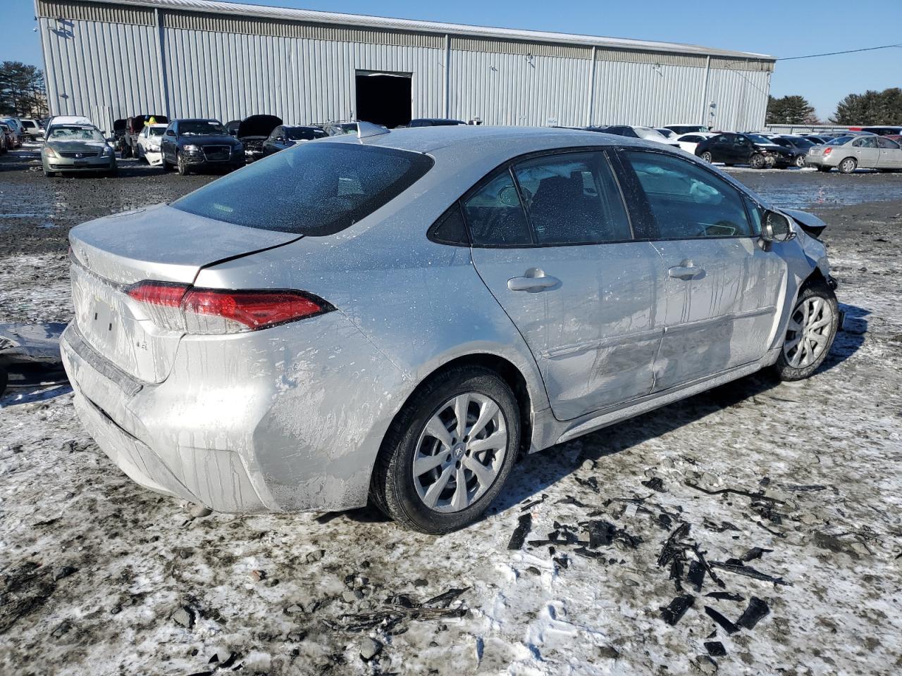 2021 TOYOTA COROLLA LE - Image 3
