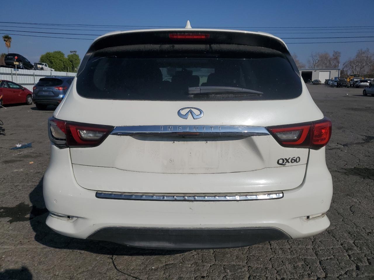 2019 INFINITI QX60 LUXE - Image 6