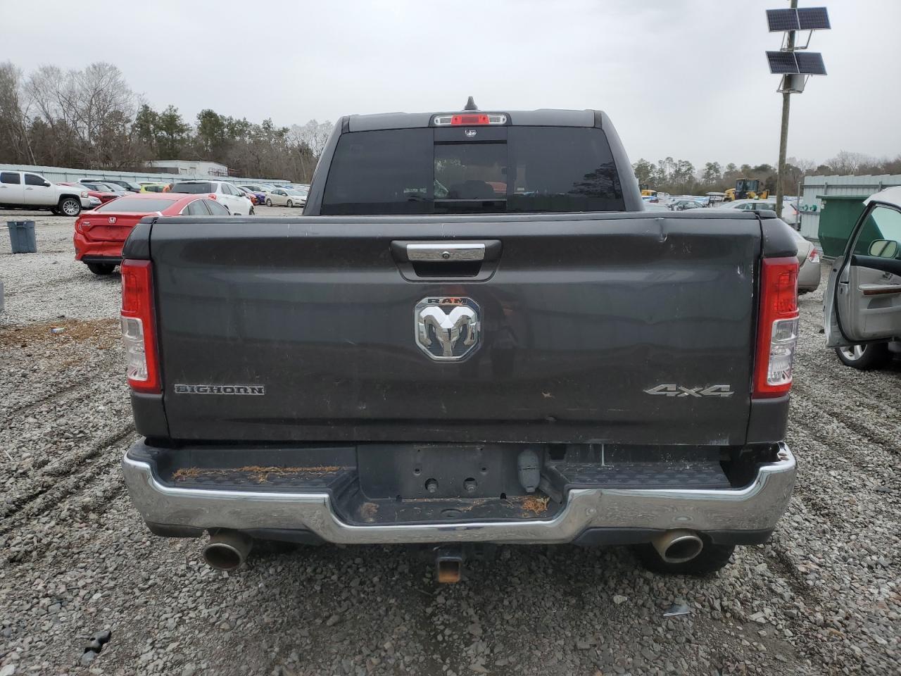 2019 RAM 1500 BIG H - Фото 6