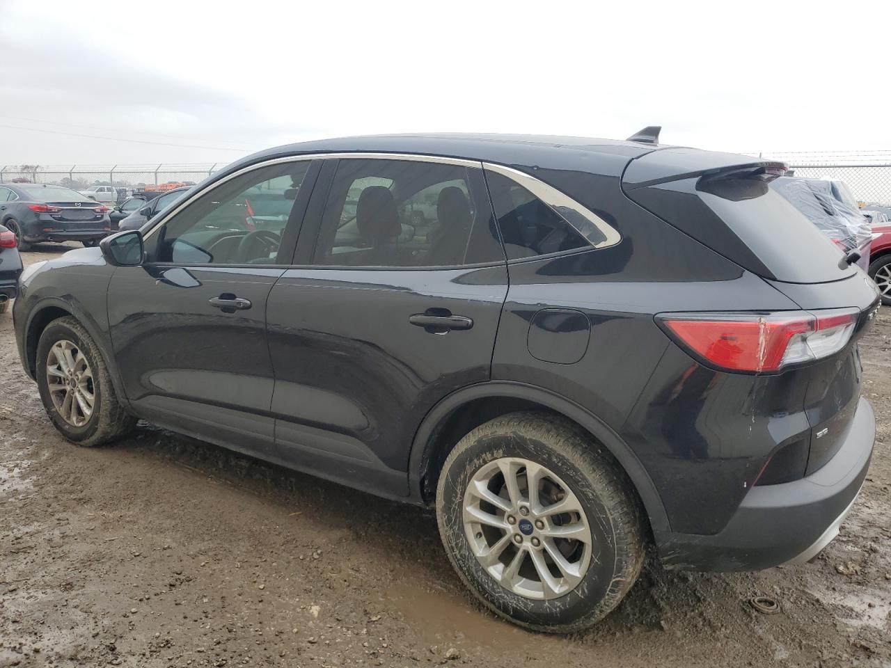 2020 FORD ESCAPE SE - Image 2