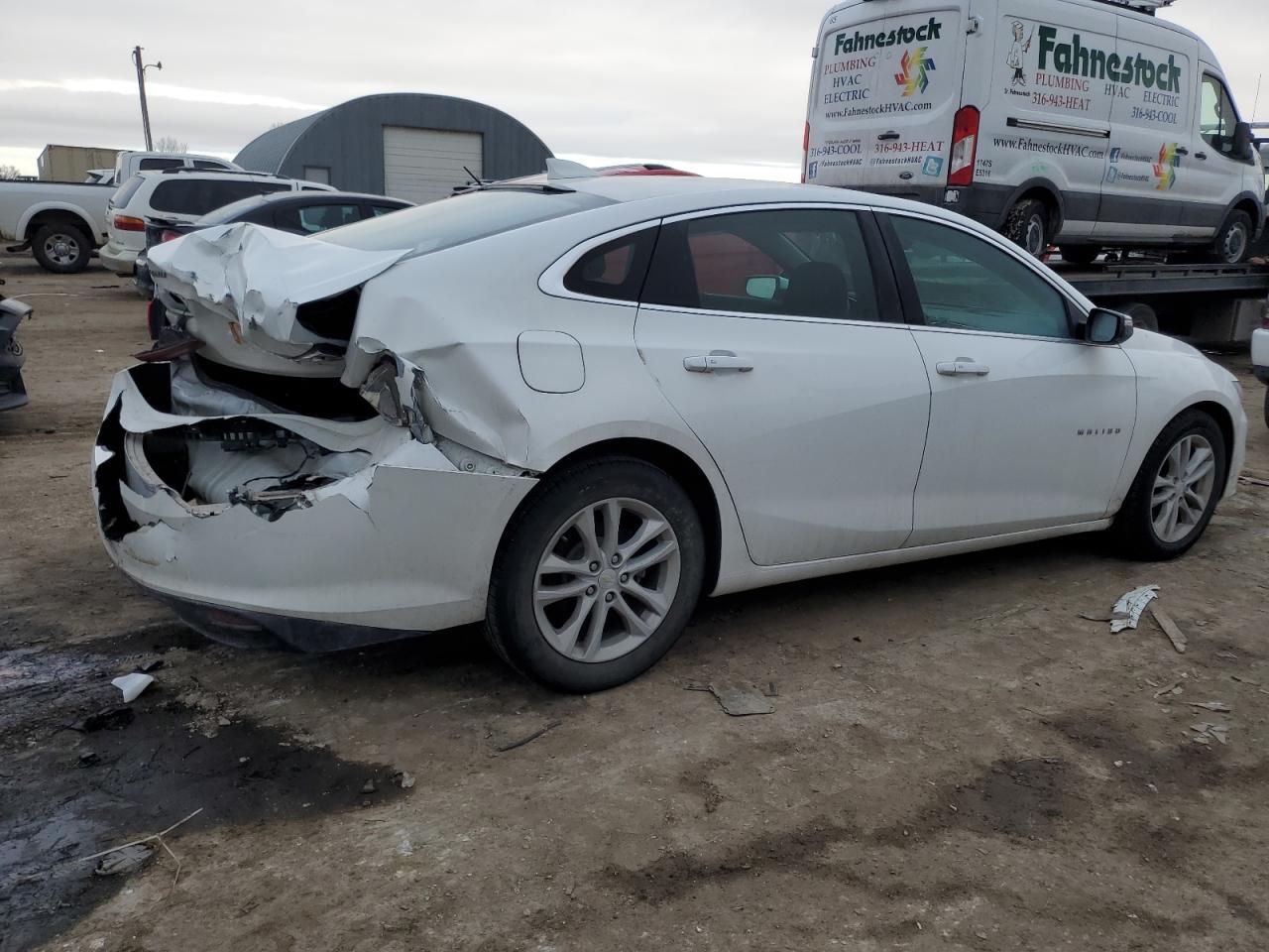 2017 CHEVROLET MALIBU LT - Image 3