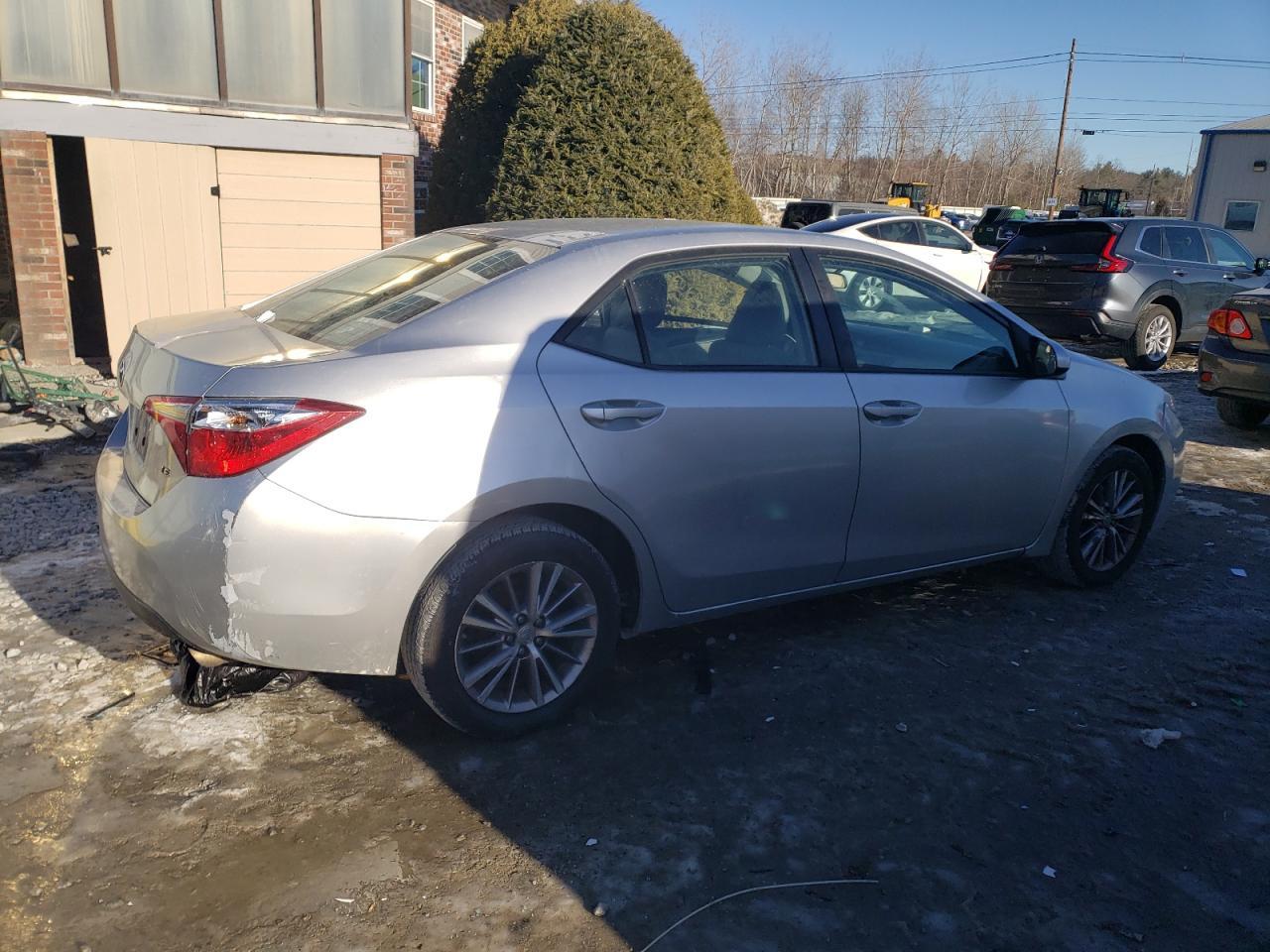 2015 TOYOTA COROLLA L - Фото 3